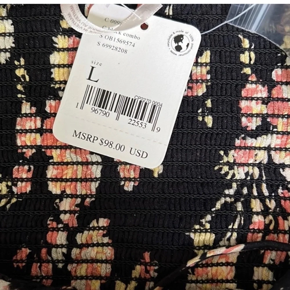 Free People Hilary printed tops in black condo. Size large - Picture 5 of 5